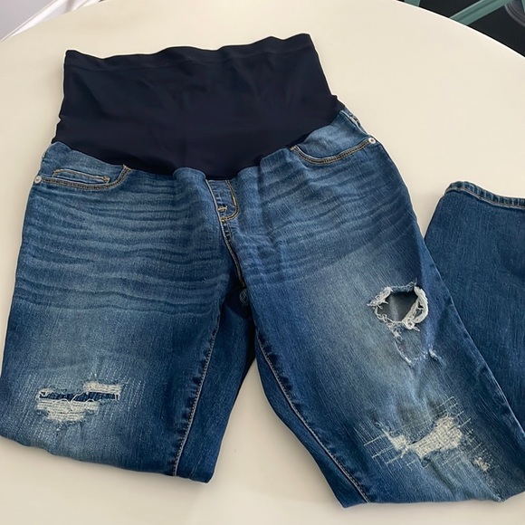 Liz Lange Maternity Ankle Skinny Factory Distressed PullOn jeans- Size M - Picture 1 of 11